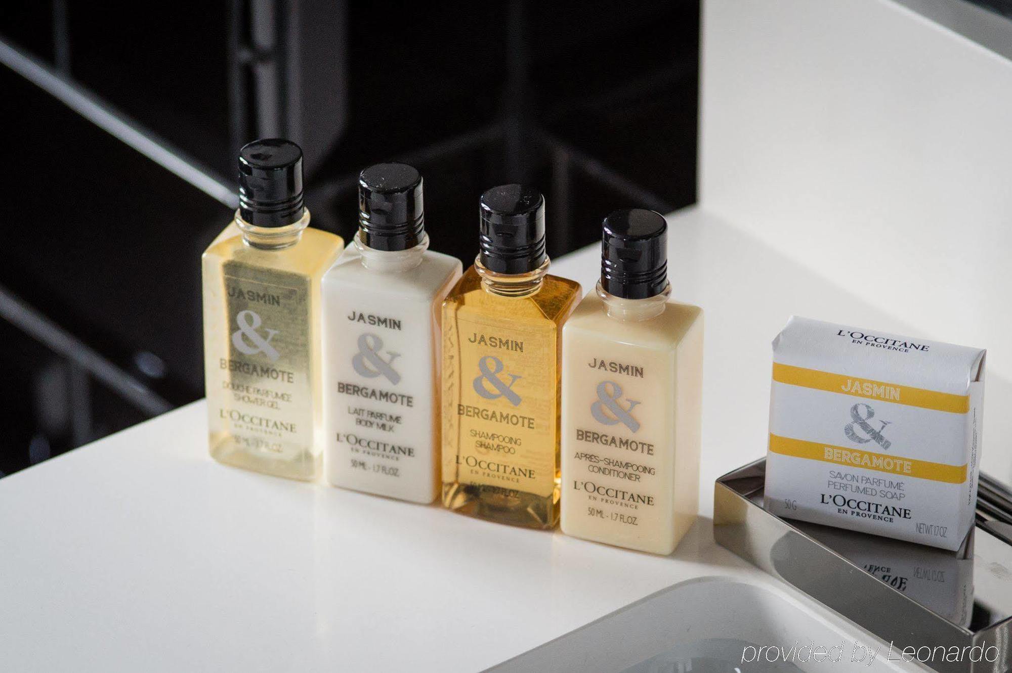 The Ampersand Hotel - Small Luxury Hotels Of The World London Luaran gambar L'OCCITANE products